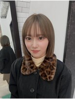 レガーレ(Legare) 切りっぱなしボブ×ハイトーン×グレージュ