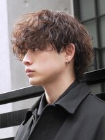 バイフィフス 原宿/表参道(by fifth)&nbsp;緩め波巻きスパイラルパーマシャドウパーマメンズセンターパート