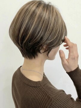 カバーヘア ブリス 戸田公園西口店(COVER HAIR bliss) 大人美人前下がりショートボブ/ハイライト30代40代p戸田公園