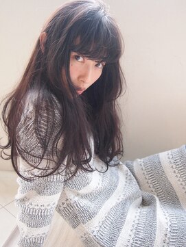 コス(kos) 『nanuk*UEKI』黒髪でも柔らかく*こなれたクセ感パーマ