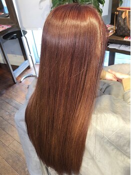 カミュ ヘアリズム(CAMUS HAIR RHYTHM)の写真/憧れの"自然なストレート"を実現。 髪質改善サロンならではの高技術でさらツヤの美髪を叶えてみませんか?