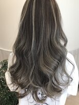 ネオリーブソラ 相模大野店(Neolive sola) ブルーグレージュ☆ハイライトカラー