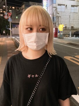 リビング 津田沼(LIVING) マッシュ/くびれヘア/ビタミンカラー/艶ボルドー[津田沼駅]