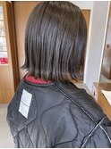 ダークグレー