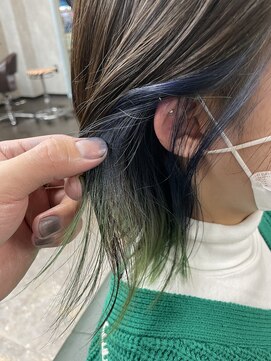 スタイルエイチ(Style‐H) インナーカラー ミディアムウルフ