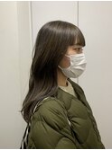ベージュ