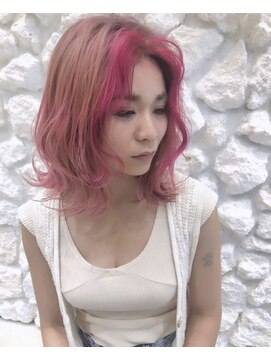 モアナバイヘッドライト 綱島店(Moana by HEADLIGHT) #フェイスフレーミング#ピンクカラー#ブリーチ