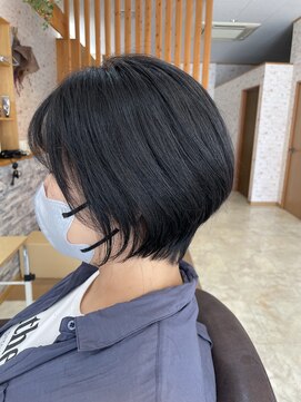 レフアヘアーガーデン(Lehua Hair Garden) 耳に掛けても掛けなくてもかわいいショートヘア