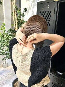 ヲタク(wotaku.) ベージュカラーグレージュハイトーンダブルカラーケアブリーチ