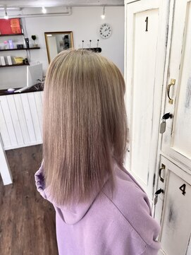 クラン ヘアーアンドスタジオ(CLAN hair & studio) ハイトーンベージュ