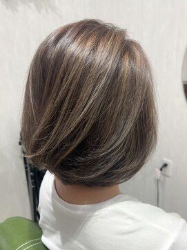 トーメイ(tomei) 立体感のあるカラー＋ハイライト