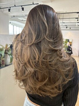 メリー オオサカ(Merly Osaka) バタフライレイヤーカット