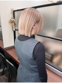 ハイトーンベージュ_ショートヘア