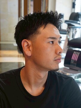 メリケンバーバーショップ コウベ(MERICAN BARBERSHOP KOBE) スパイキーショート c