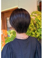 スクエアウーノ 博多(SQUARE＊UNO HAKATA)&nbsp;後ろ姿で差がつく、大人の丸みショート