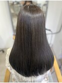 暗めカラーナチュラルストレートヘアバイカルテ髪質改善