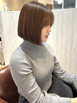 カモン(CAMON) ぱつっと重めボブ×前髪あり