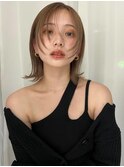 束感顔周りレイヤーと外ハネボブ