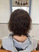 アヌヘア(Anuhea)&nbsp;ミディアムパーマ