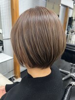 インチェルシー(in chelsea)&nbsp;ショートボブ×白髪ぼかしハイライト