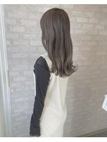 クィーンズゲート和戸店 『グレージュ』