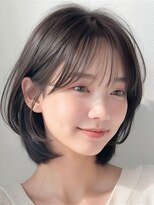アトレ 福岡大名店(attrait)&nbsp;大人っぽく仕上げたショートボブ×透明感ブラウン