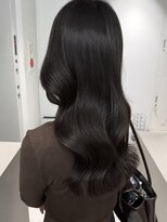 トリッカ シブヤ(TRICCA SHIBUYA)&nbsp;ロング顔周りレイヤーモカブラウンカラー艶髪ツヤ髪透明感渋谷
