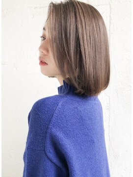 ルティア(Lutia) かきあげバング アッシュブラウン 大人可愛い！