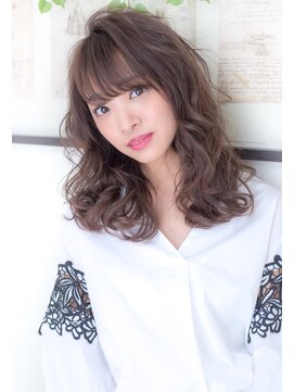 ロンド ストラーダ 心斎橋(Lond strada) セクションカラーペールベージュ