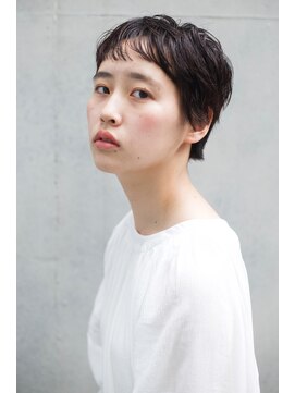 レンジシ オモテサンドウ(RENJISHI omotesando) 緩めパーマのオン眉ミニウルフショート