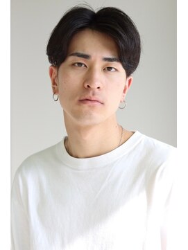 にもう 女将が提案するセンターパート韓国マッシュ