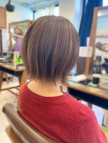 ペイジバイネオリーブ 吉祥寺店(Paige by Neolive) バッサリ外ハネショート