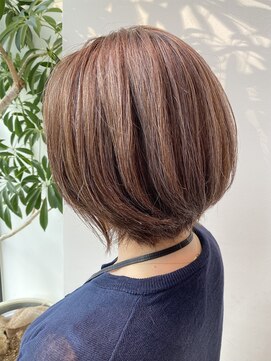 ステア ケース(stair case) 白髪染めは使いません！ 白髪を活かしたアッシュブラウン