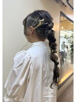 ディア(.eer)&nbsp;編みおろしポニーテール♪