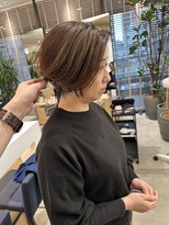 ステアケース 武蔵小杉店(stair:case)&nbsp;大人ハイライト白髪ぼかし丸みショートボブセンターパート
