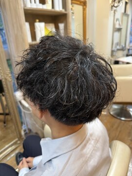 ハグエヴェック(HUG AVEC) シャドウパーマ