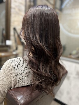 アトリエナガノ(atelier nagano) ニュアンスカラー/センターパート/ツヤ髪スタイル/ブルージュ