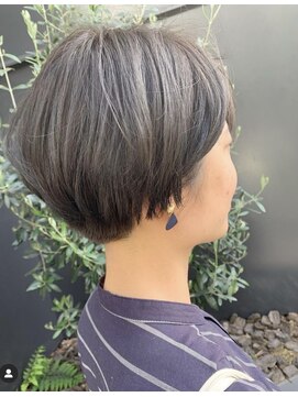 シャイン ヘア ブレンド 二子玉川(Shine hair blend) 大人かわいいマッシュショート×束感カット