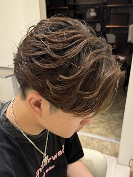 バース 梅田中崎町店(BIRTH) ニュアンスパーマセンターパートフェザーパーマワンカールパーマ