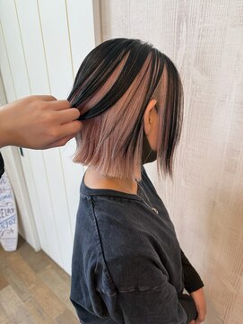 ヘアーアンドライフミルコ(miRuko) インナーカラー×ホワイトピンク