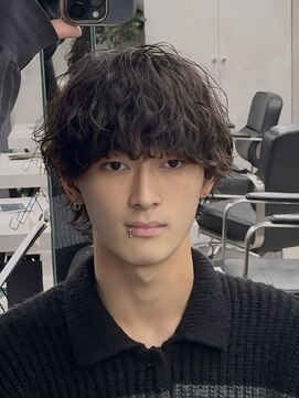 ネクスト 渋谷(NEXT) MEN’S HAIR/サーフカール/刈り上げセンターパート/渋谷