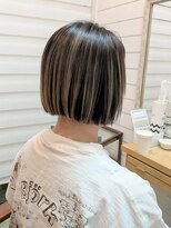 カンシャル(Kanshall) プレイングカラー、ボブ