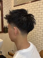 サードプレイス(Third Place) スパイキーショート、テーパーフェード
