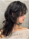ロングウルフカット/癖毛くせ毛/ミディアムハイレイヤー大人黒髪