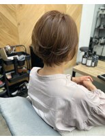 ボルジェ(Bolge) 白髪ぼかしカラーショート