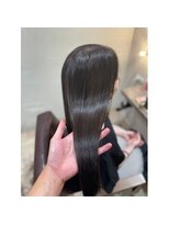 ルーム 大通店(ROOM)&nbsp;艶髪を引き立てる透明感カラー