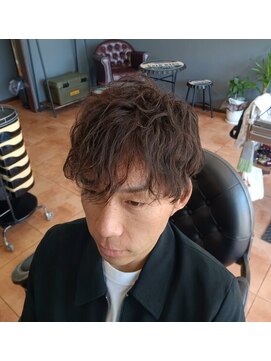 バーバーグリッチ(BARBER GLITCH) ツイストスパイラルパーマ