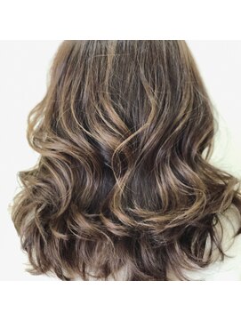 リズ オブ ヘアー(Lis of hair) ハイライトアッシュベージュ☆【大橋】@lis_oohashi