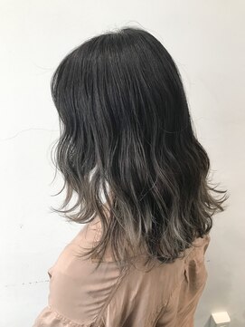 ココ 本八幡(KOKO) 黒髪クラゲヘアーオリーブグレー小顔ココアベージュミディアム