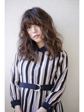 ヌーム 塚本店(NOOM) セミロング上からのウエーブ